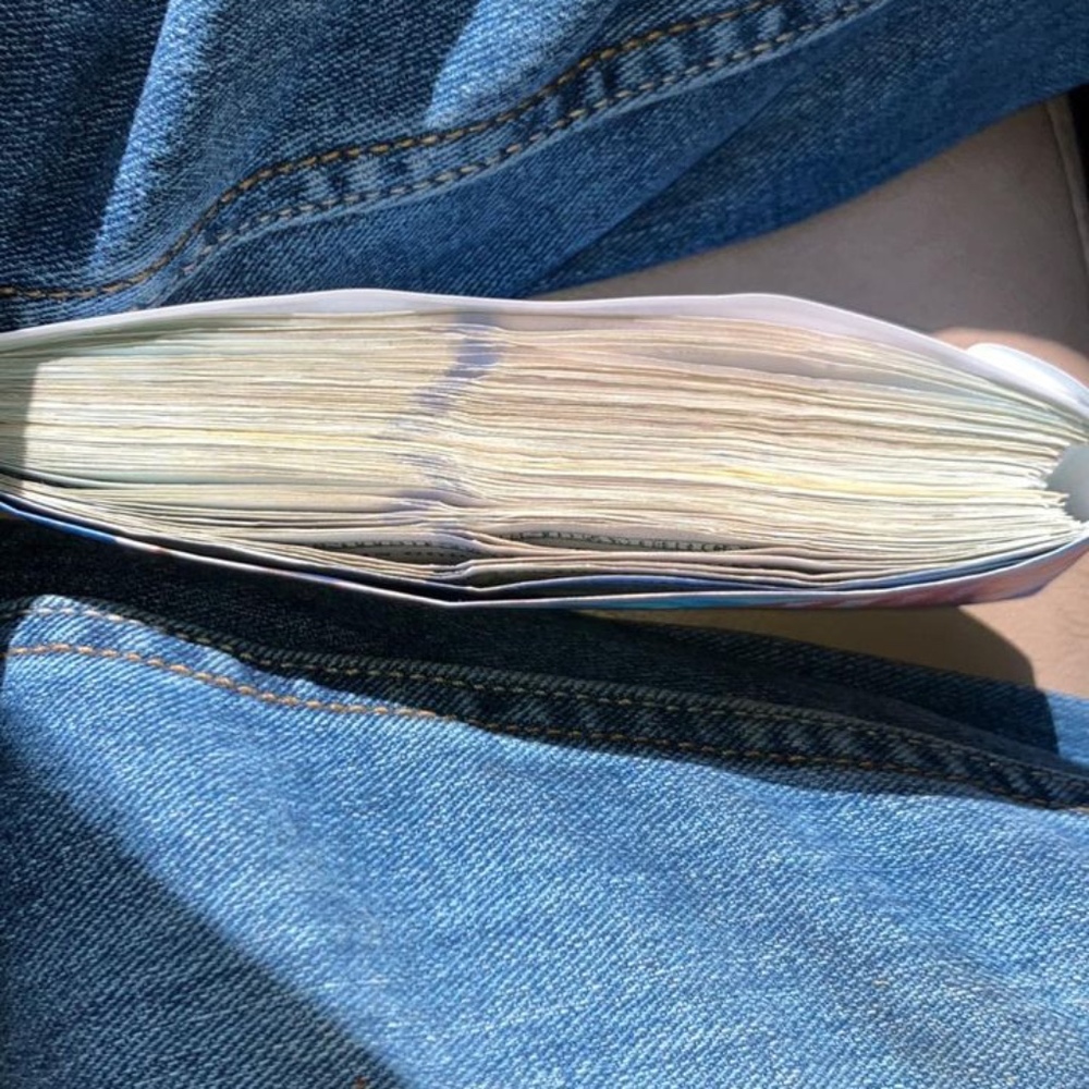 Meet your Posher, Gay